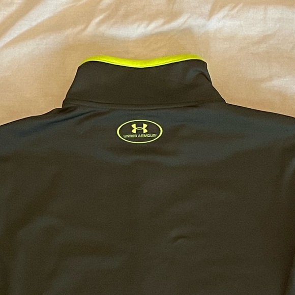 Under Armour 1/4 Zip Pullover - Picture 8 of 8